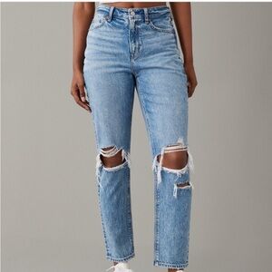 American‎ Eagle Ripped Mom Straight Stretch Jeans Denim High Rise Size 6 Women's